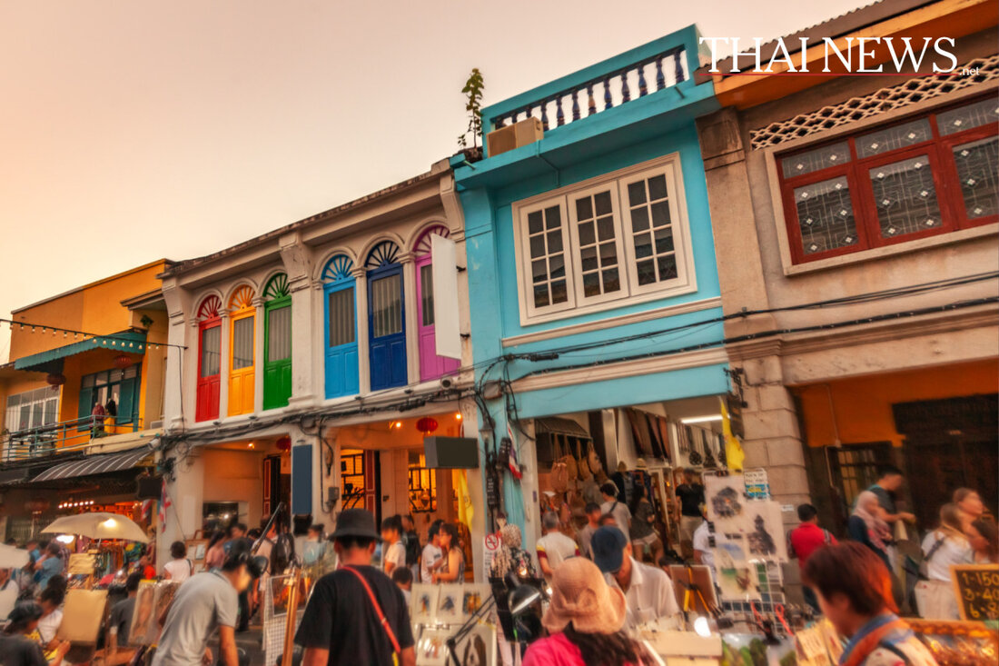 Entdecken Sie Phuket, Thailands kulinarisches Paradies, bekannt für köstliches Straßenessen und einzigartige Aromen. Ideal für Feinschmecker!